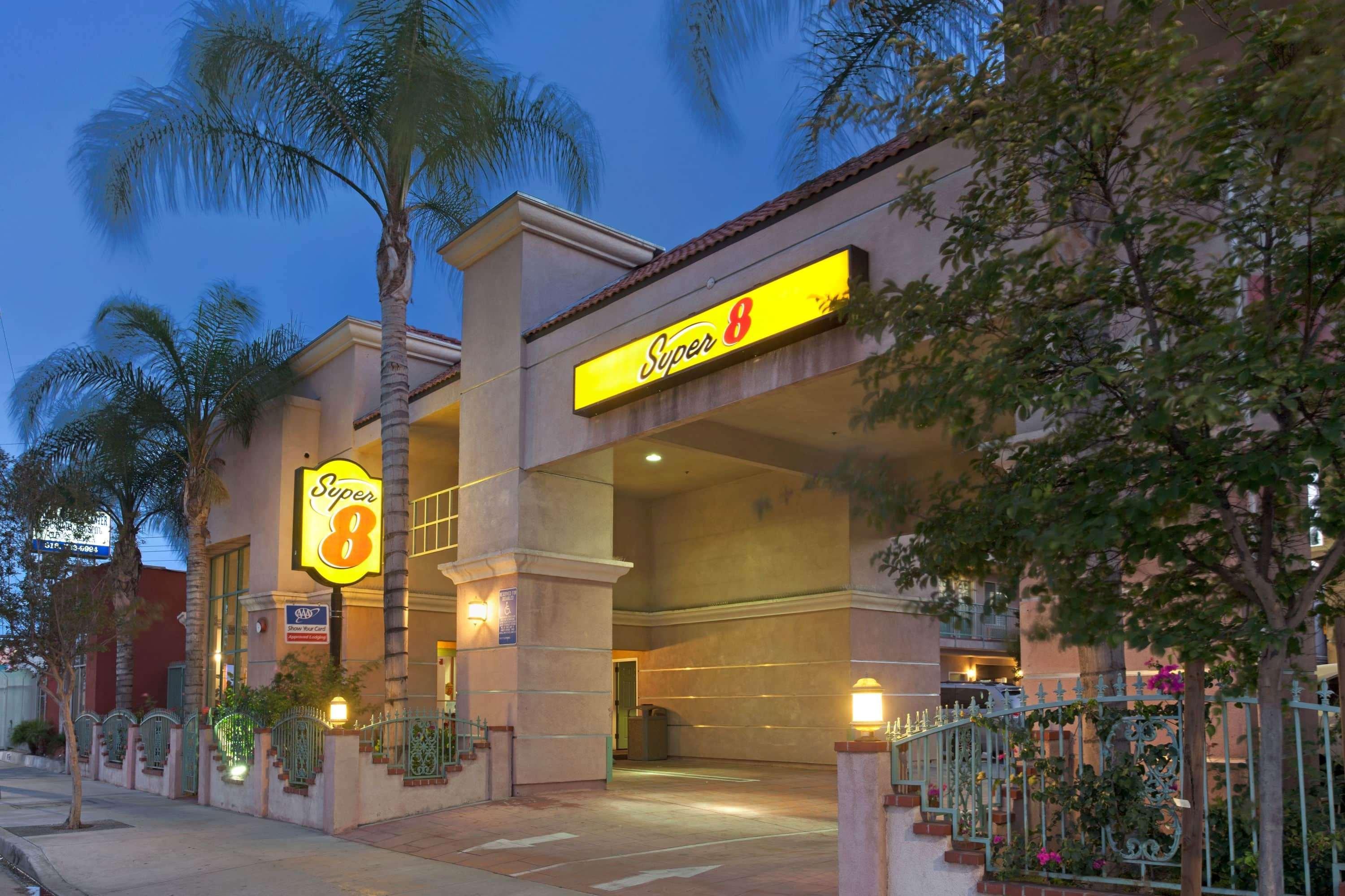Motel Super 8 By Wyndham North Hollywood Los Angeles Exteriér fotografie